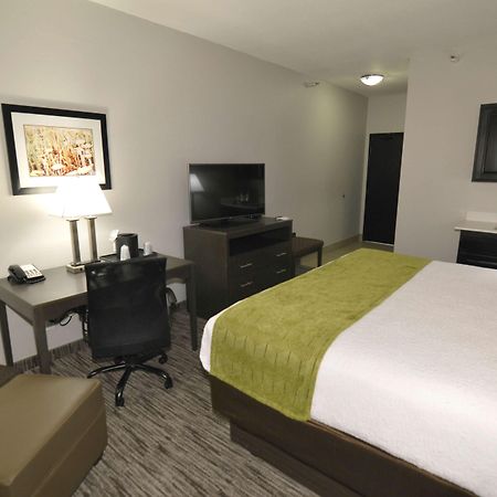 เบสต์ เวสเทิร์น พลัส ลิเบอรัล โฮเต็ล แอนด์ สวีท Hotel ภายนอก รูปภาพ