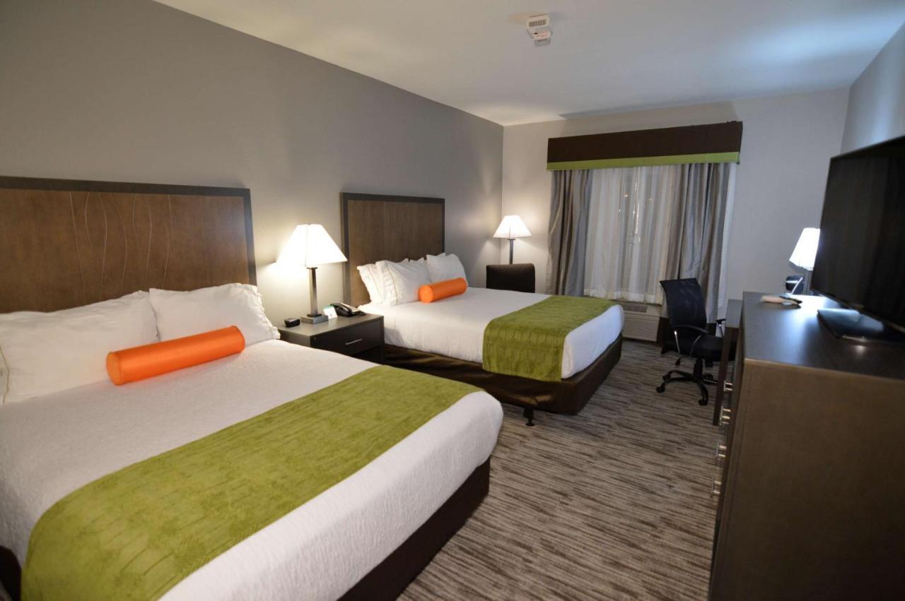 เบสต์ เวสเทิร์น พลัส ลิเบอรัล โฮเต็ล แอนด์ สวีท Hotel ภายนอก รูปภาพ